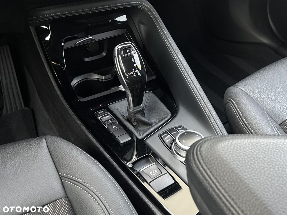 BMW X1 sDrive18i - 20