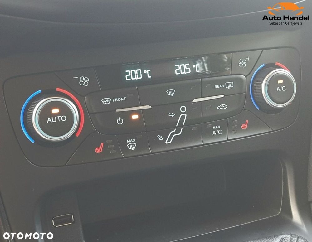 Ford Focus 1.5 EcoBoost STart-Stopp-System TITANIUM - 32