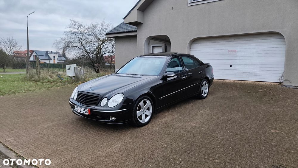 Mercedes-Benz Klasa E 500 4Matic Avantgarde Sport Edition AMG - 13