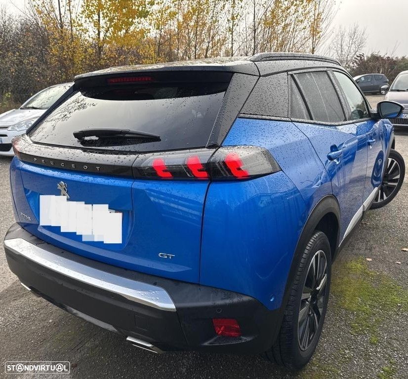 Peugeot 2008 1.2 PureTech GT Pack EAT8 - 4