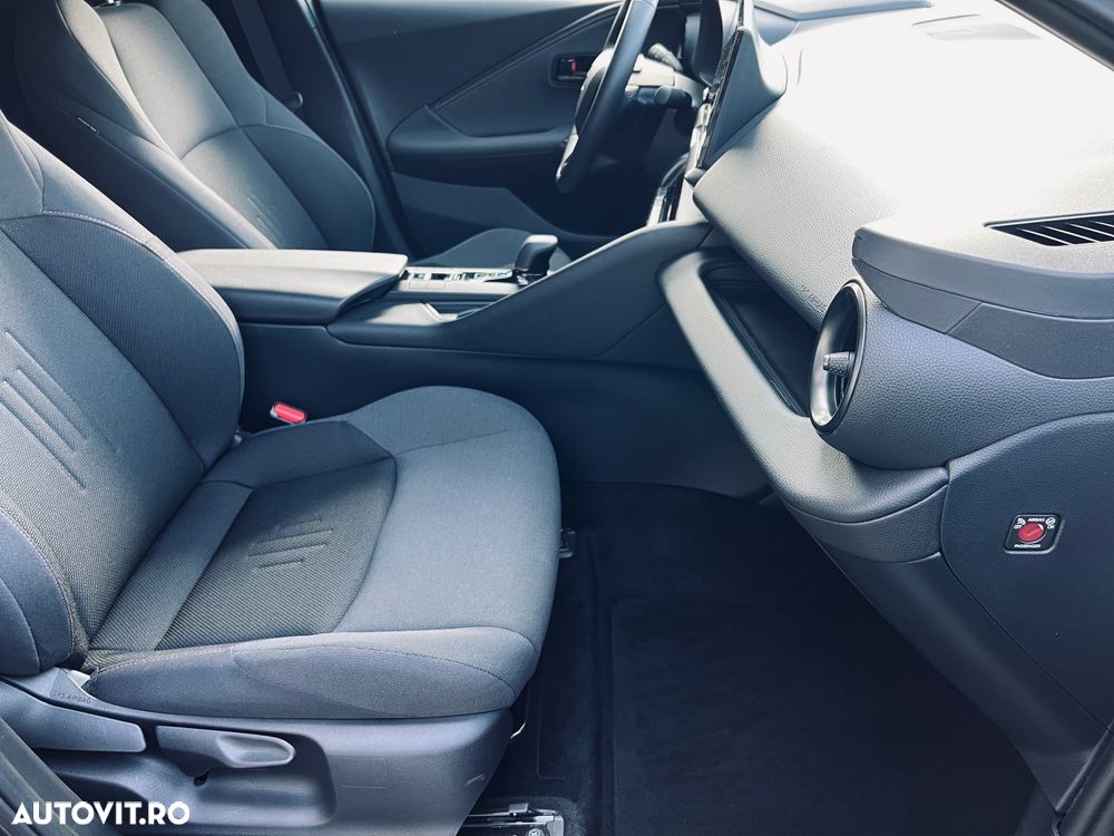 Toyota C-HR 2.0 PHEV 223 CP 4x2 CVT Dynamic - 19