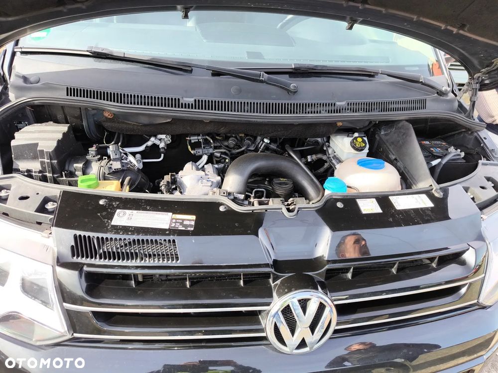 Volkswagen Multivan - 15