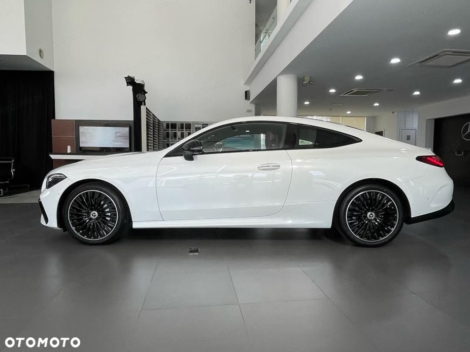 Mercedes-Benz CLE 300 mHEV 4-Matic AMG Line - 4