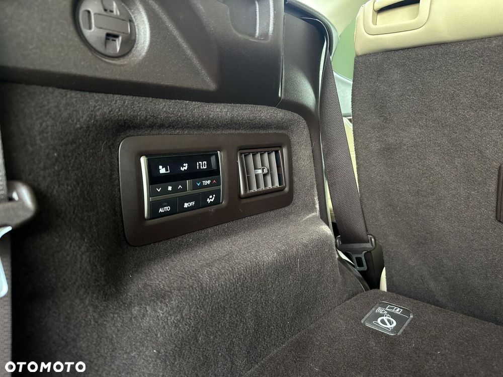 Lexus RX - 24