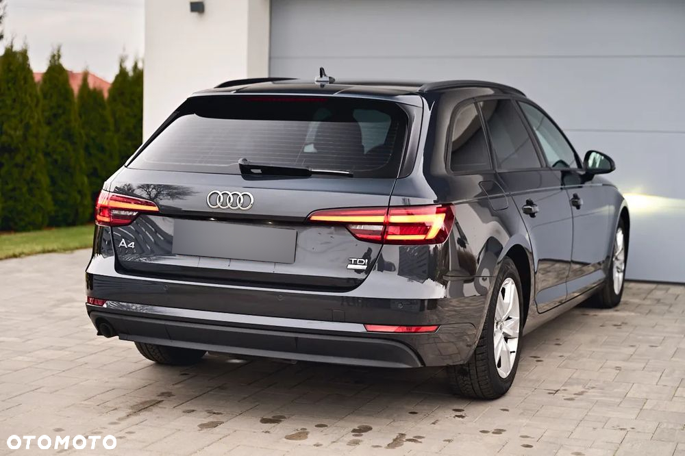 Audi A4 2.0 TDI Design S tronic - 12