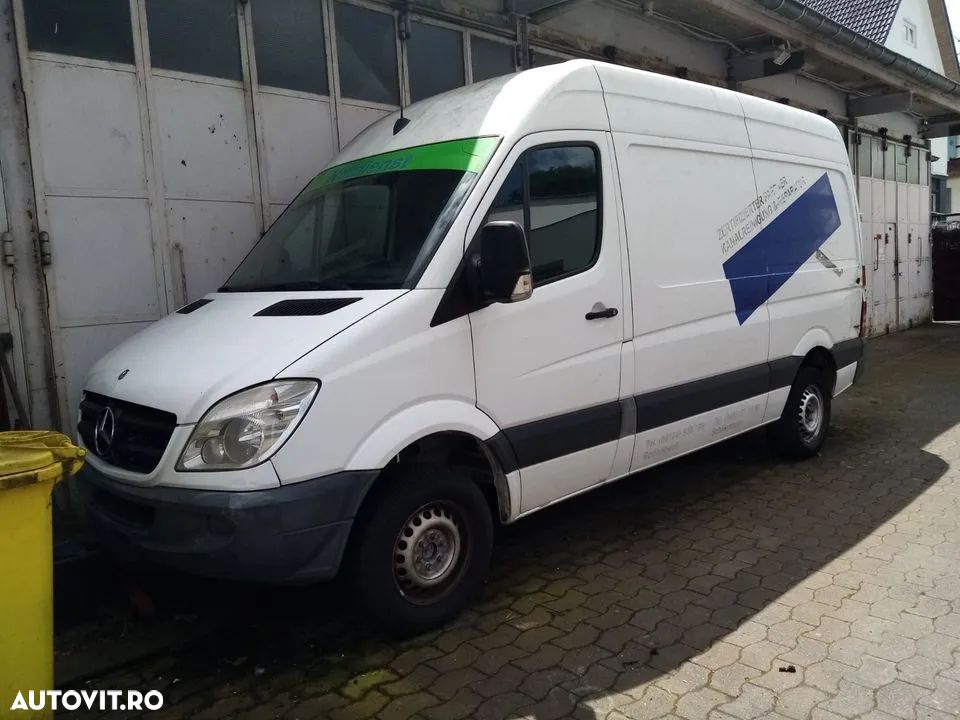 Dezmembrez Mercedes Sprinter W 906 2012 Euro 5 - 1