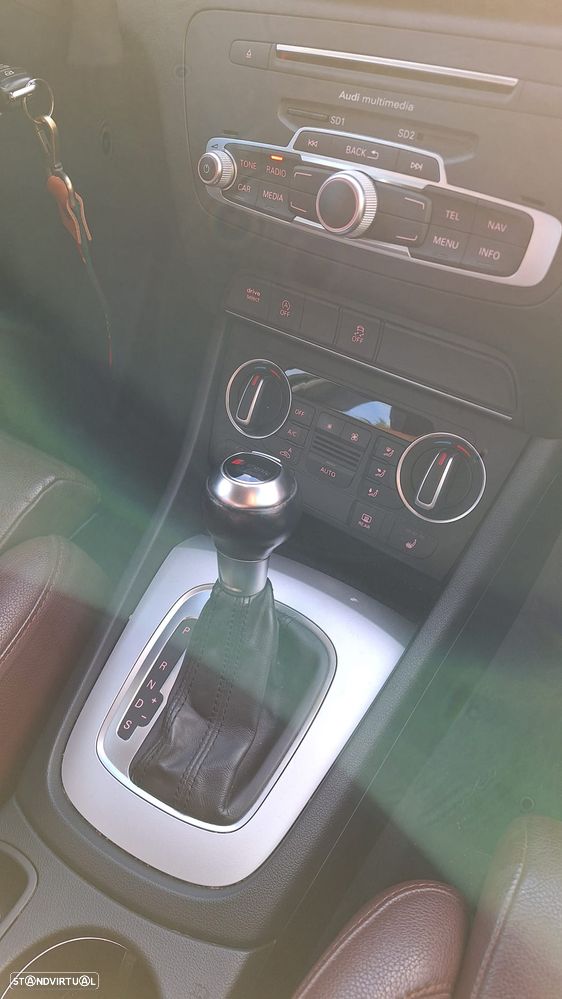 Audi Q3 2.0 TDI Sport S tronic - 8