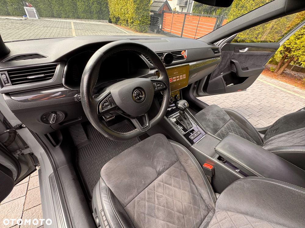 Skoda Superb 2.0 TDI 4x4 Sportline DSG - 13