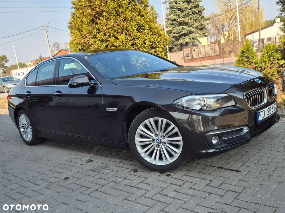 BMW Seria 5 520i Luxury Line - 18