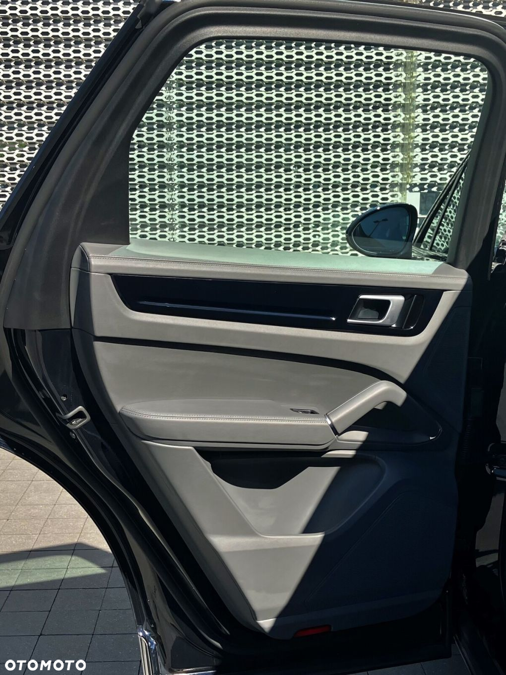 Porsche Cayenne - 22
