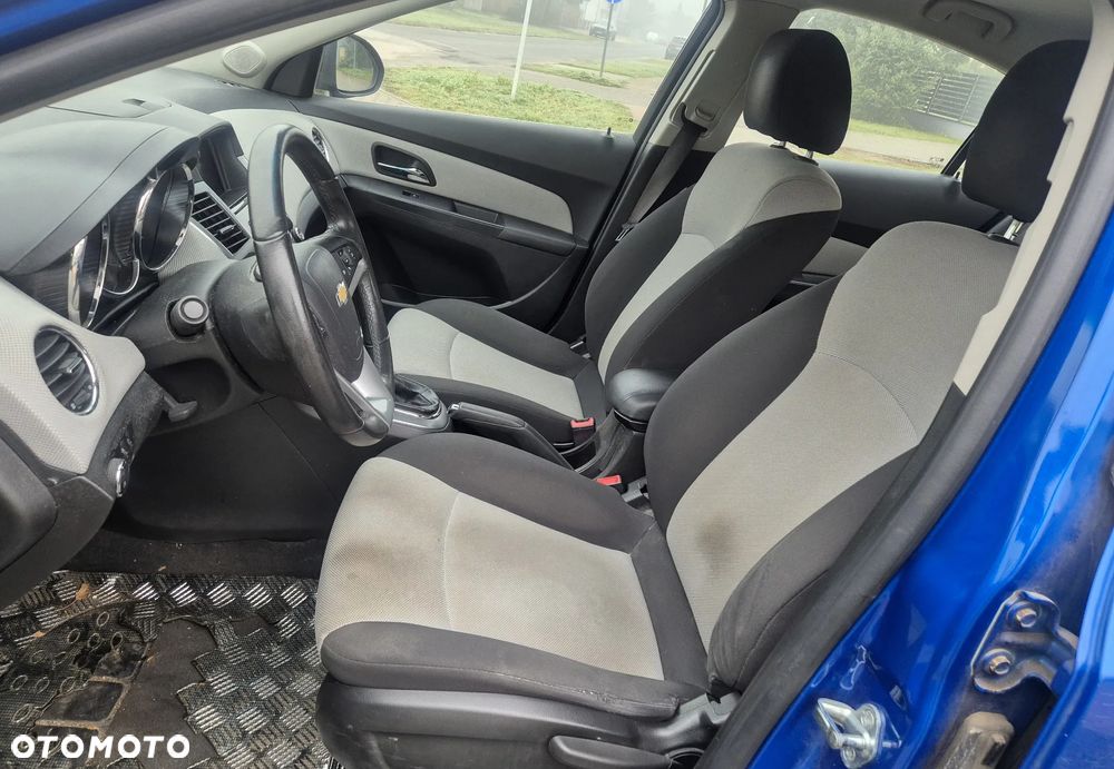 Chevrolet Cruze 1.8 LTZ - 13
