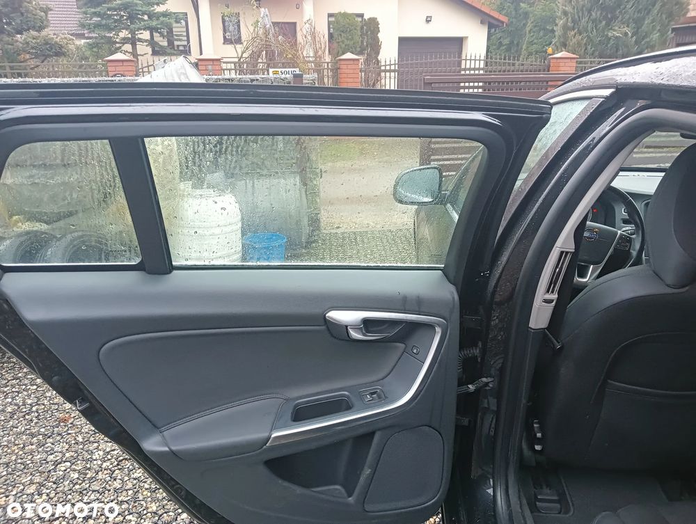 Volvo V60 D3 Momentum - 9