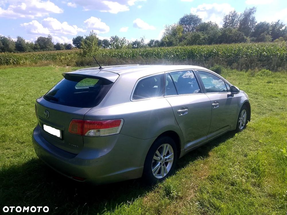 Toyota Avensis - 3
