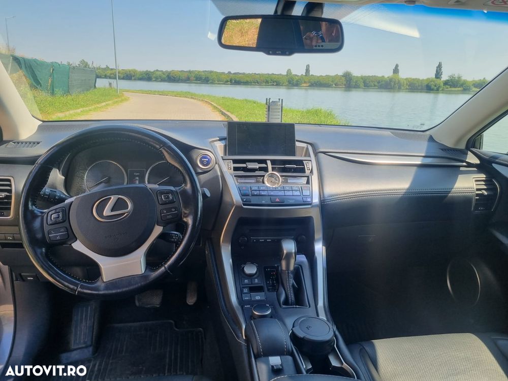 Lexus Seria NX 300h AWD Executive Plus - 4