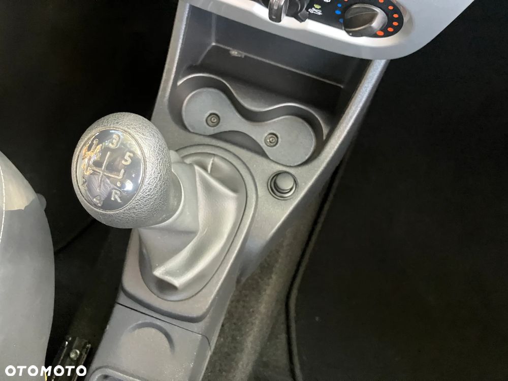 Dacia Sandero Stepway 1.6 - 30