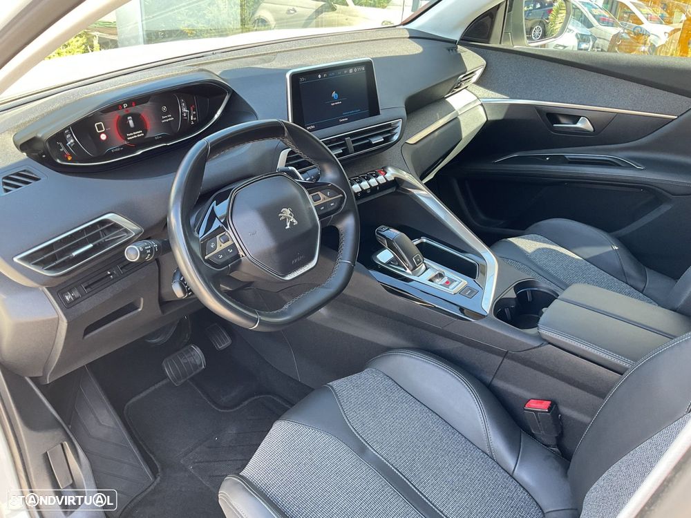 Peugeot 3008 1.5 BlueHDi Allure Pack EAT8 - 20