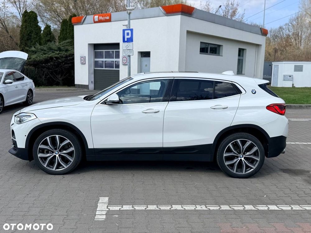 BMW X2 xDrive20i Advantage Plus - 2