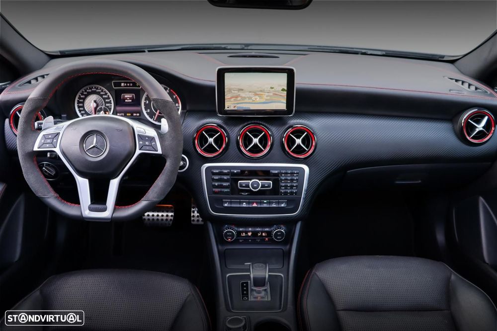 Mercedes-Benz A 45 AMG 4-Matic - 23