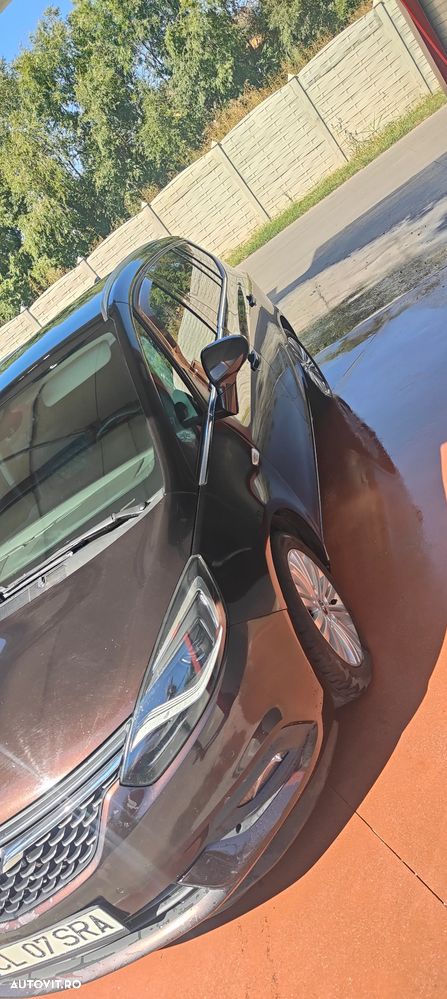 Opel Zafira - 2