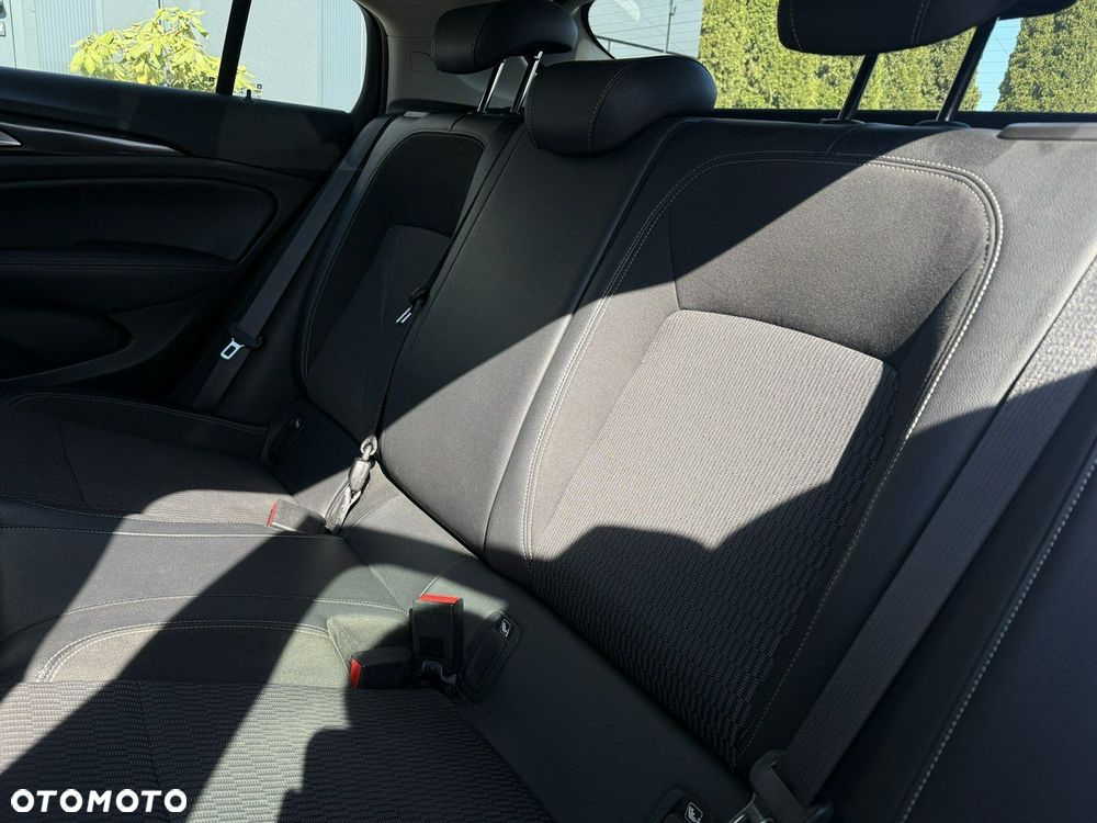 Opel Insignia 2.0 CDTI Elegance S&S - 9