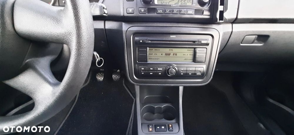 Skoda Fabia 1.4 16V Comfort - 24