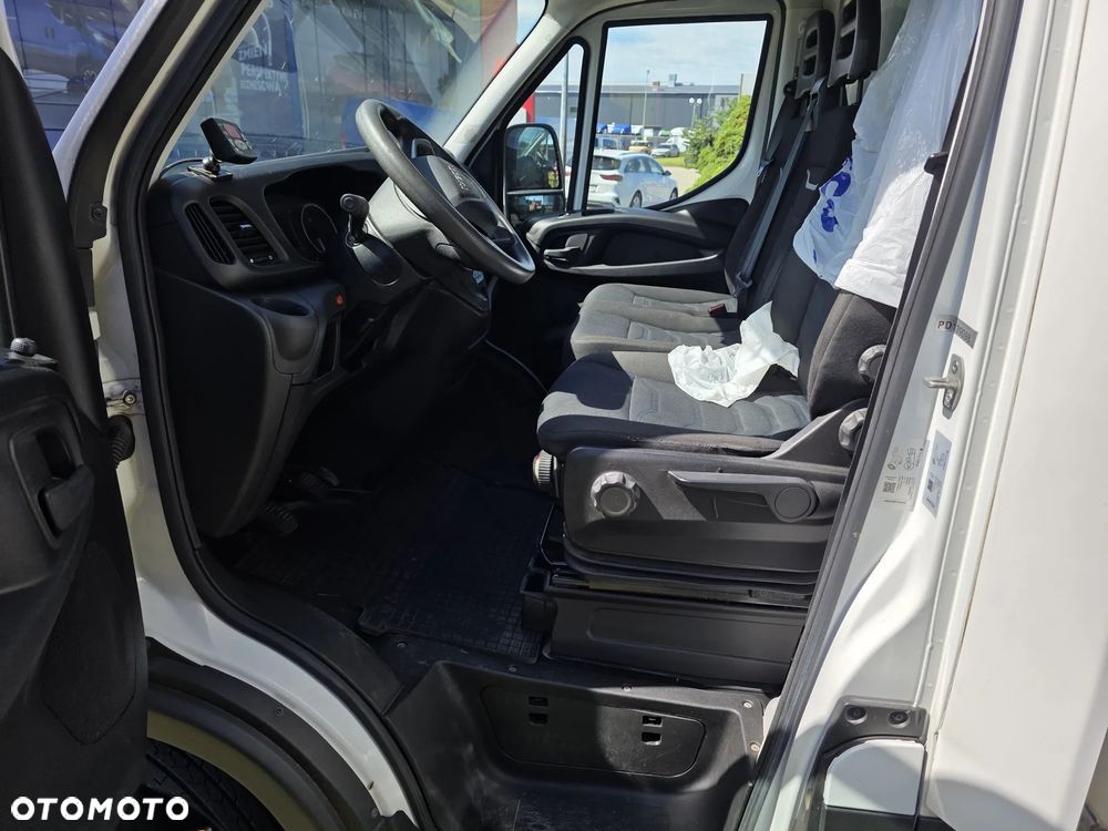 Iveco 50C16 Chłodnia Izoterma Winda 1000 kg ! 8EP + Zasilanie 230V Krajowy ! - 13