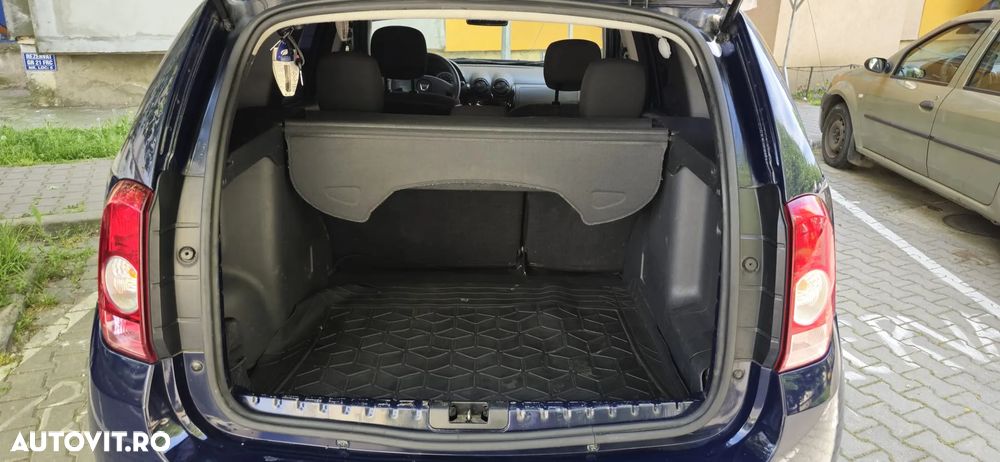 Dacia Duster 1.6 4x2 Laureate - 10