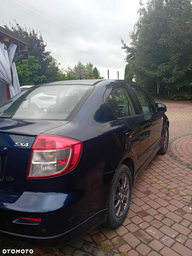 Suzuki SX4 - 8