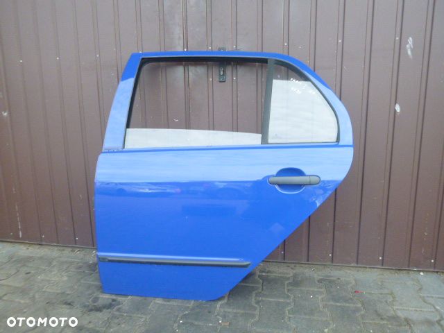 DRZWI LEWY TYŁ LEWE TYLNE SKODA FABIA I HB KOMPLETNE KOLOR 4590