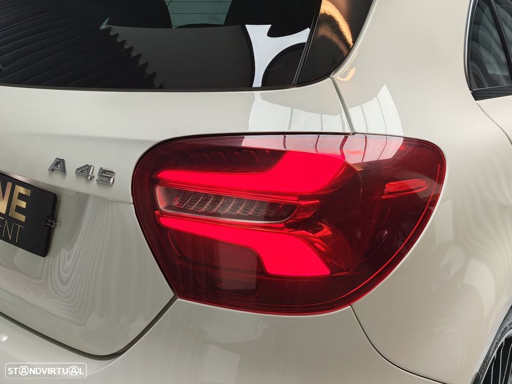 Mercedes-Benz A 45 AMG 4Matic Speedshift 7G-DCT - 22