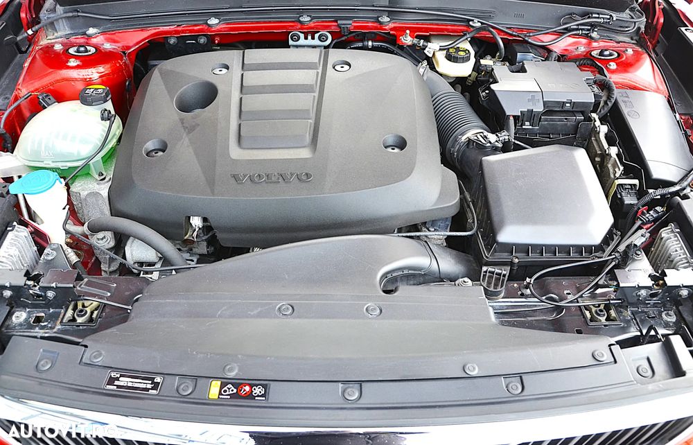 Volvo XC 40 D3 AWD Momentum Pro - 40