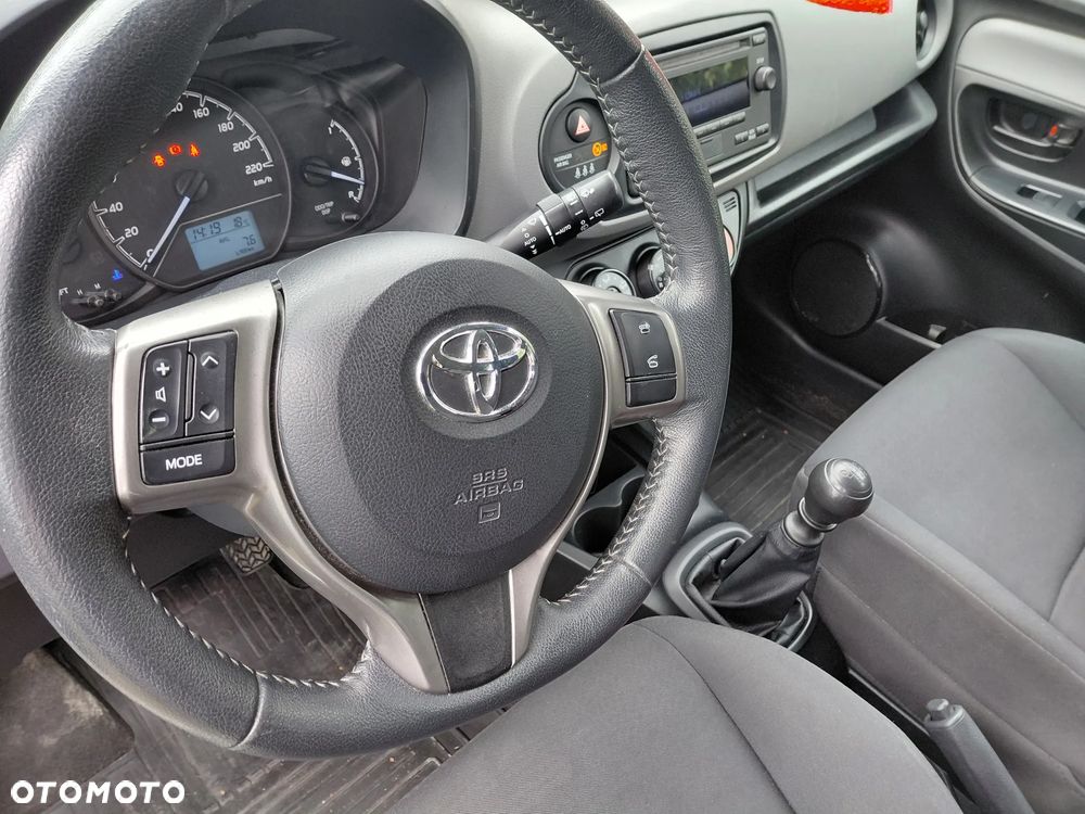 Toyota Yaris - 6