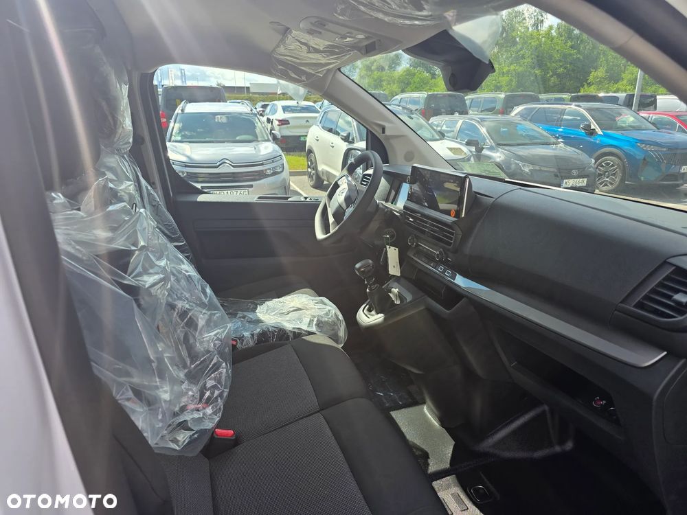 Opel Vivaro - 10
