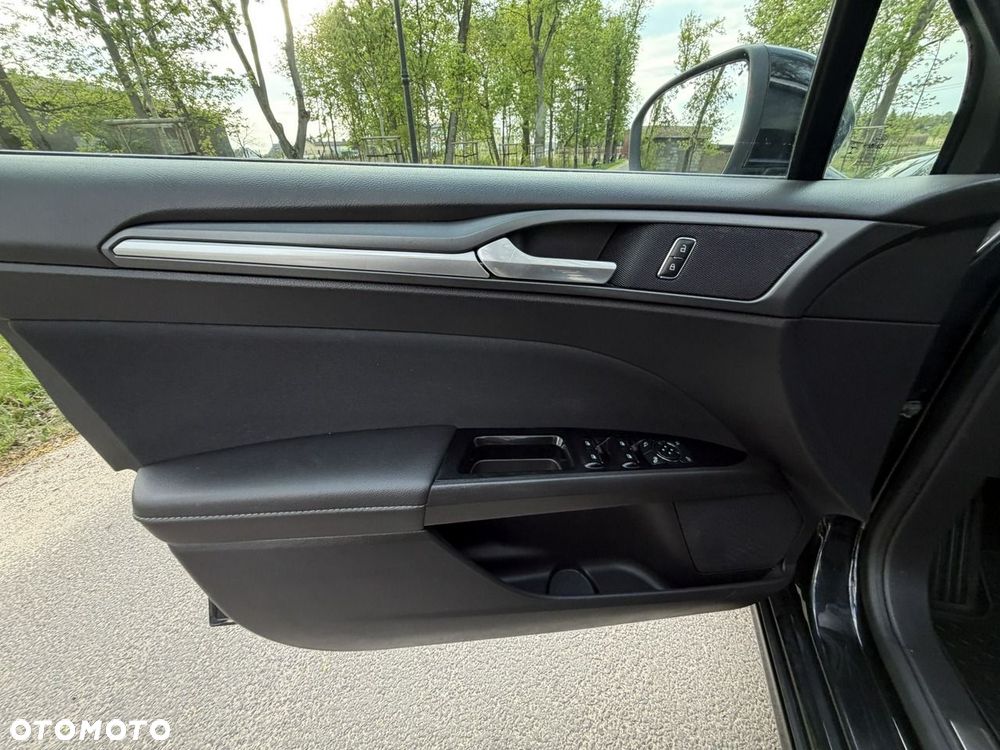Ford Mondeo - 18