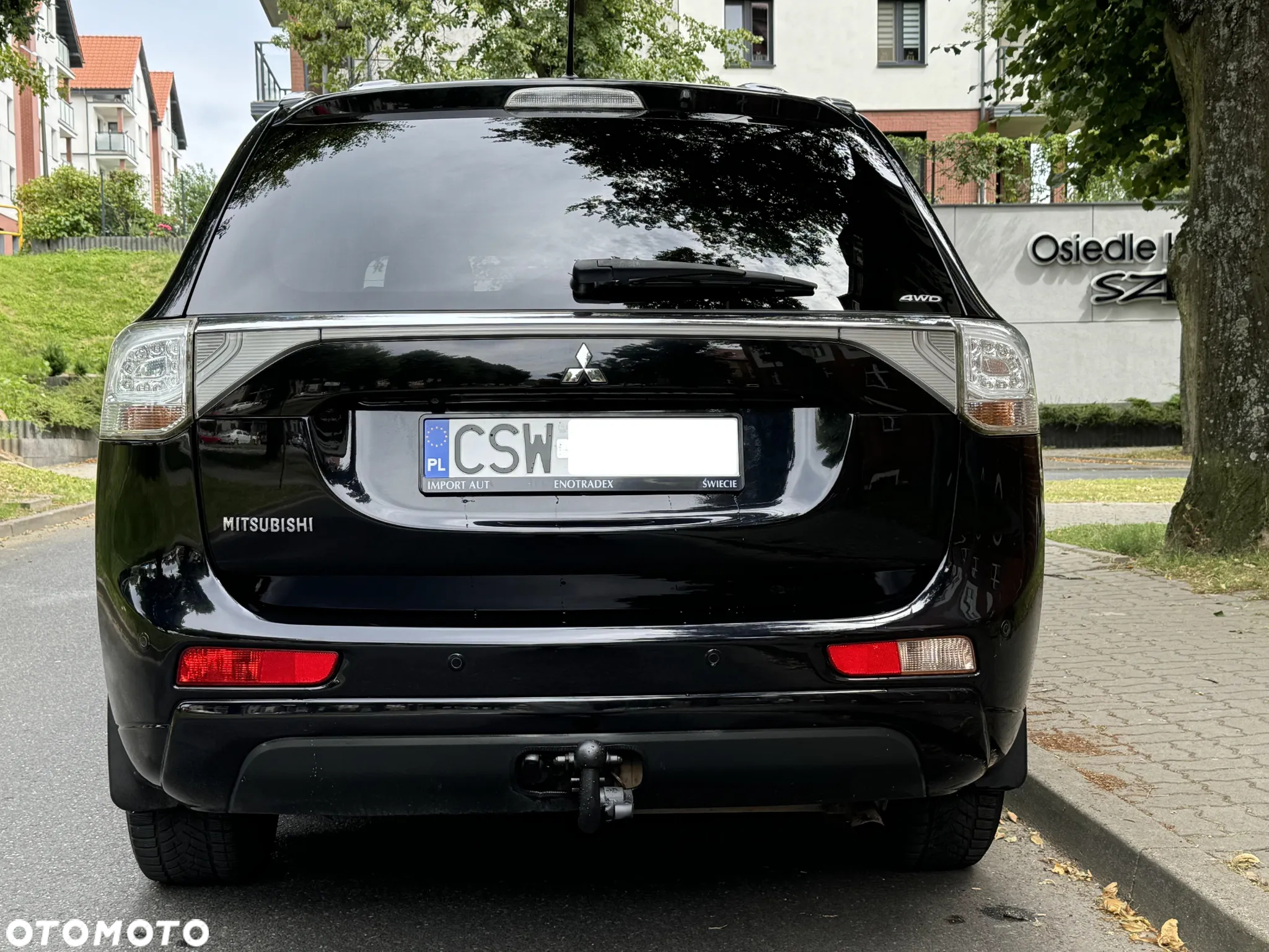 Mitsubishi Outlander 2.0 4WD Plug-In Hybrid - 28