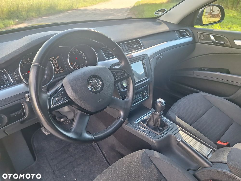 Skoda Superb 2.0 TDI Exclusive - 17