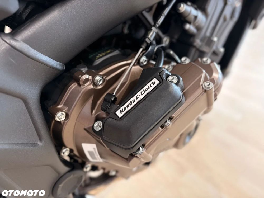 Honda CB - 10