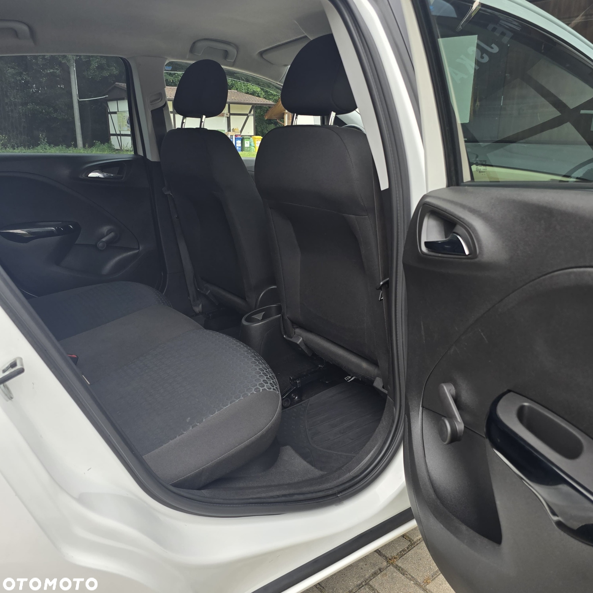 Opel Corsa 1.2 16V Enjoy - 16