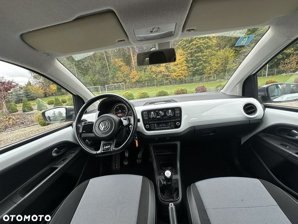 Volkswagen up! - 14