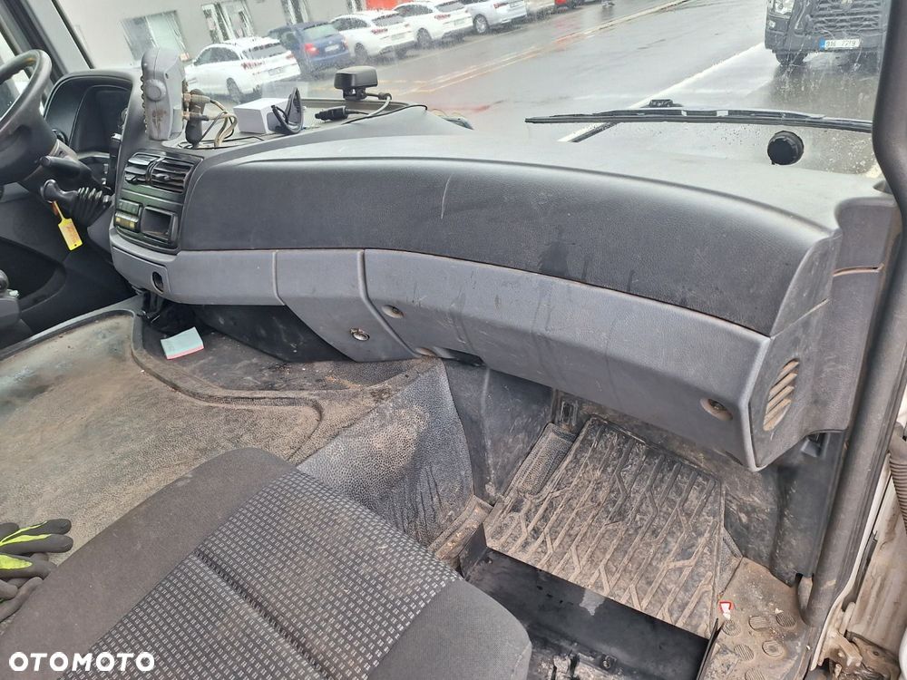 Versalift Actros 1832 L - 30