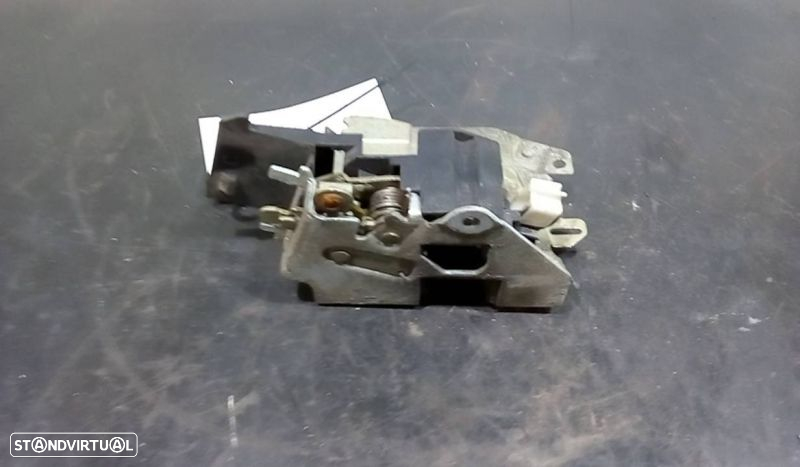 Fecho Da Porta Frente Esq Bmw 3 Compact (E36) - 2