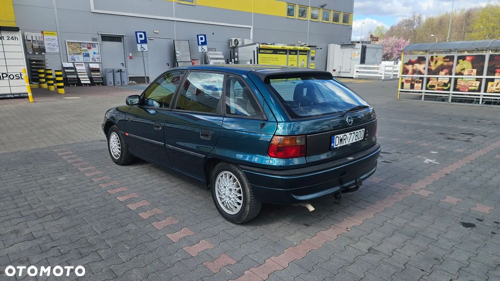 Opel Astra 1.6 16V Dream - 3