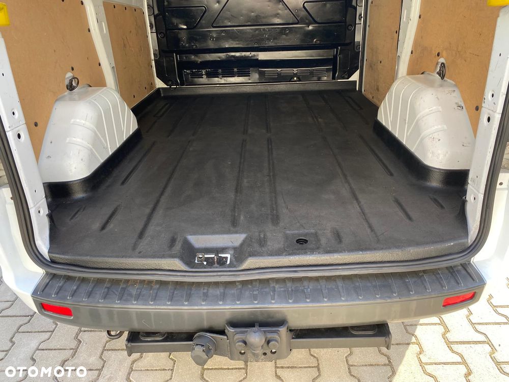 Ford TRANSIT CUSTOM - 25