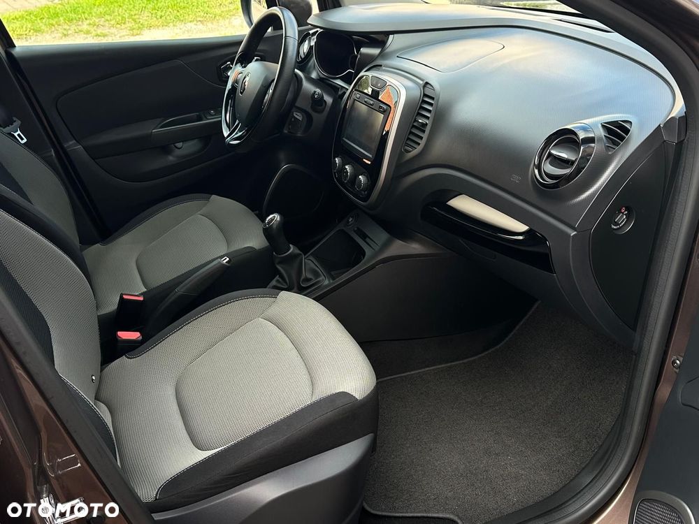 Renault Captur - 24