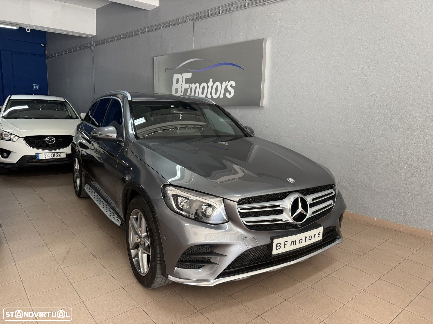 Mercedes-Benz GLC 250 d 4Matic 9G-TRONIC AMG Line - 2