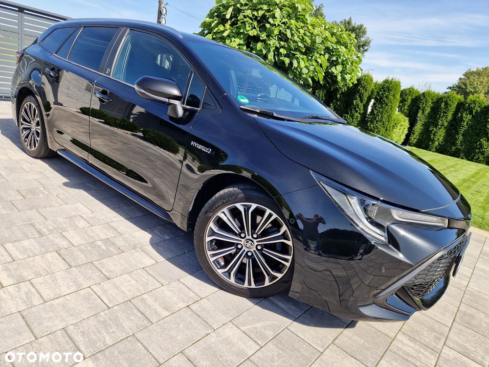 Toyota Corolla 2.0 Hybrid Executive - 11