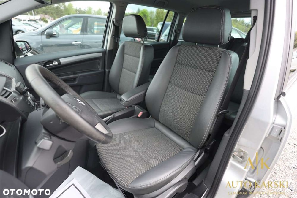 Opel Zafira - 37