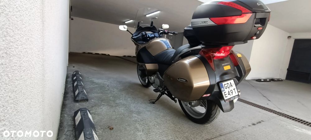 Honda Deauville - 18