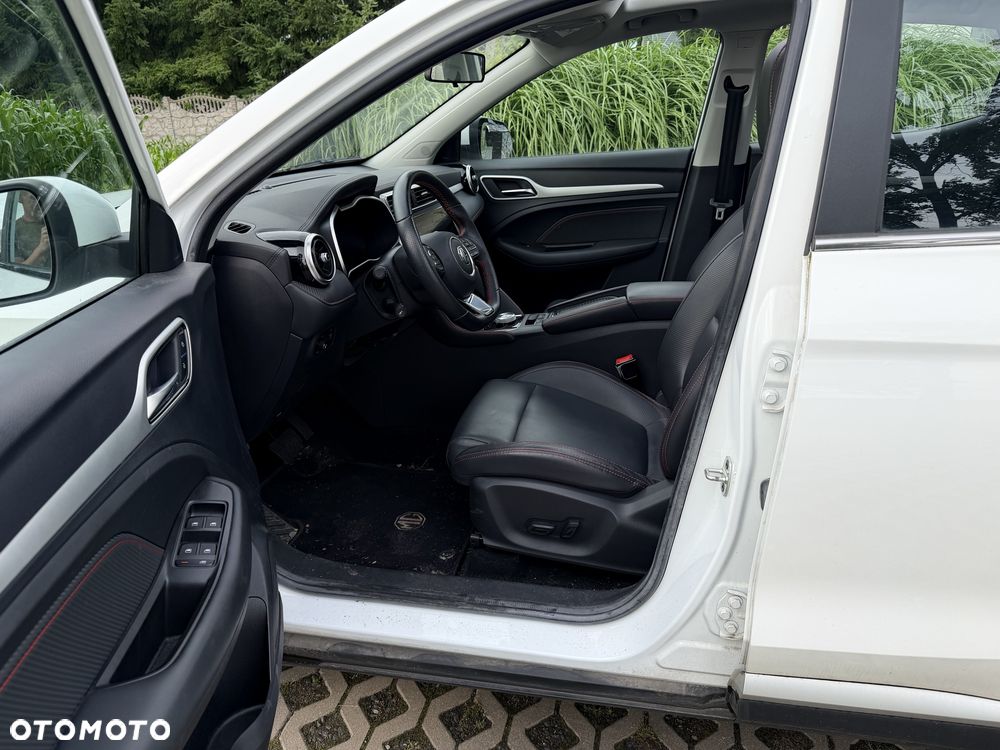 MG ZS Hybrid+ - 6