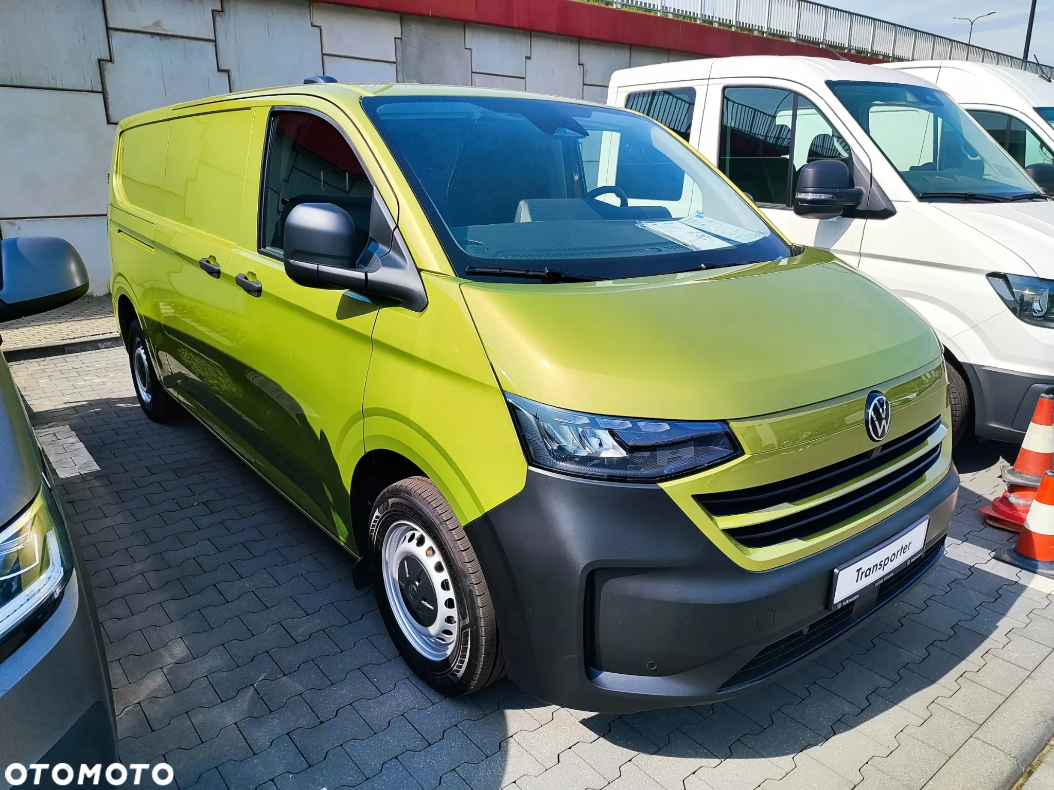 Volkswagen Transporter - 2